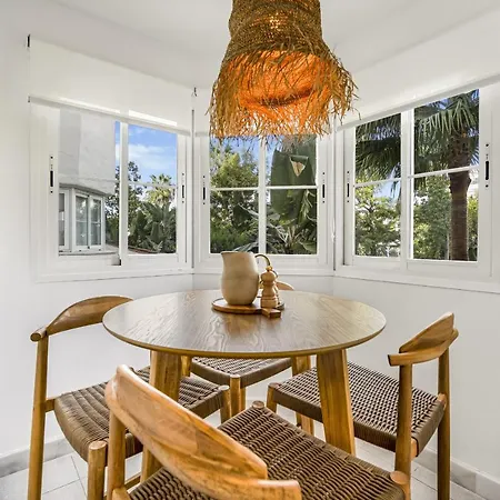 Apartment Adelfas By Finest