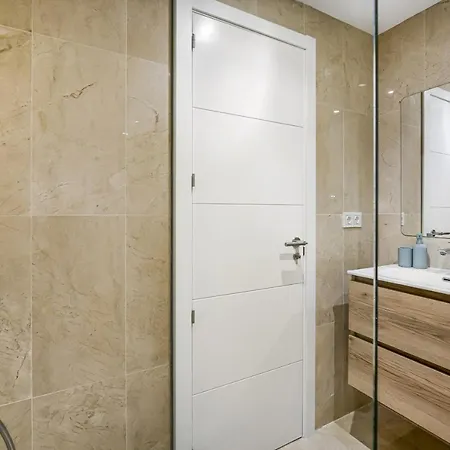 Adelfas By Finest Apartment